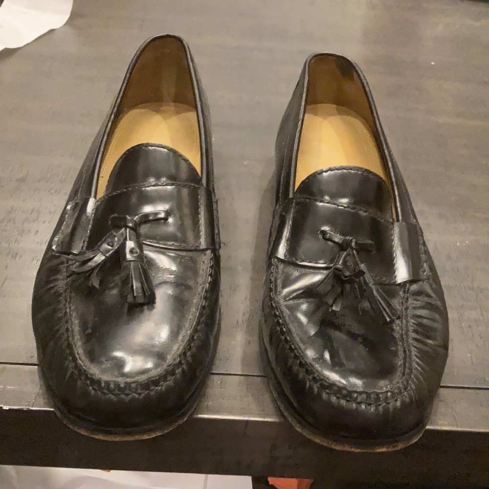 Cole Haan size 11 1/2 men’s loafers in black